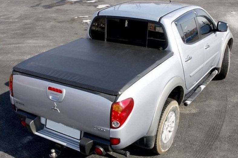 Крышка виниловая трехсекционная Mitsubishi L200 2006-2013