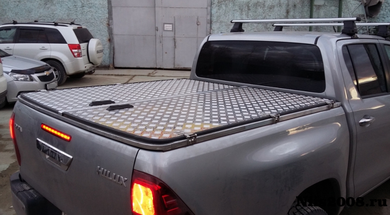 Крышка кузова Toyota Hilux 2015+ распашная, алюминий НИИС