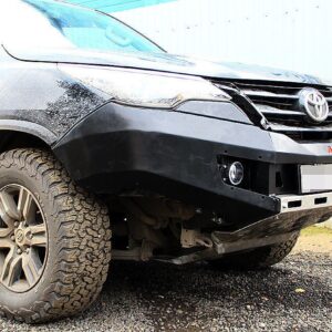 Силовой бампер передний Toyota Fortuner (2015-2020) (серия Рино)
