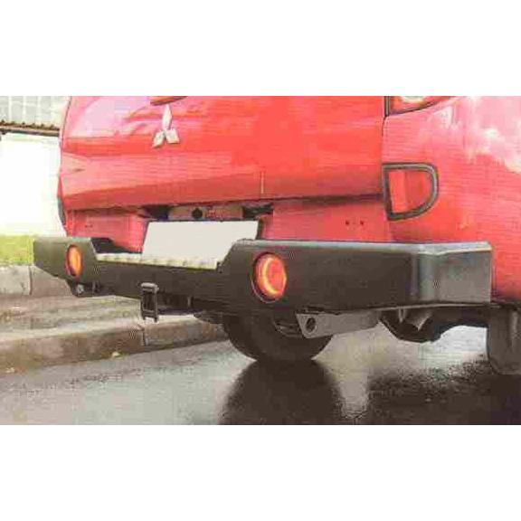 Бампер РИФ силовой задний Mitsubishi L200 (1996-2005) с квадратом под фаркоп