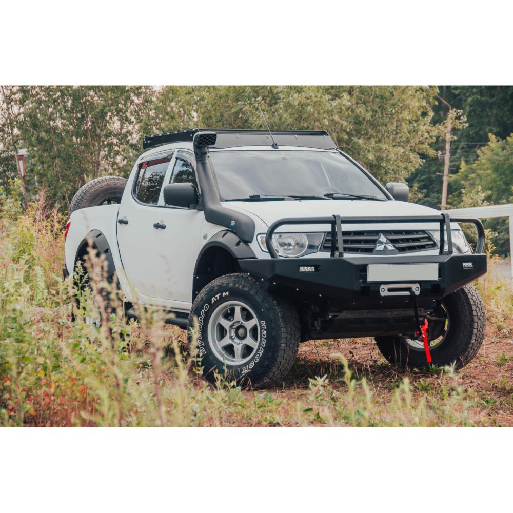 Бампер силовой передний STC Mitsubishi Pajero Sport/L200 2008-2015 c защитой фар и противотуманными фарами — изображение 3