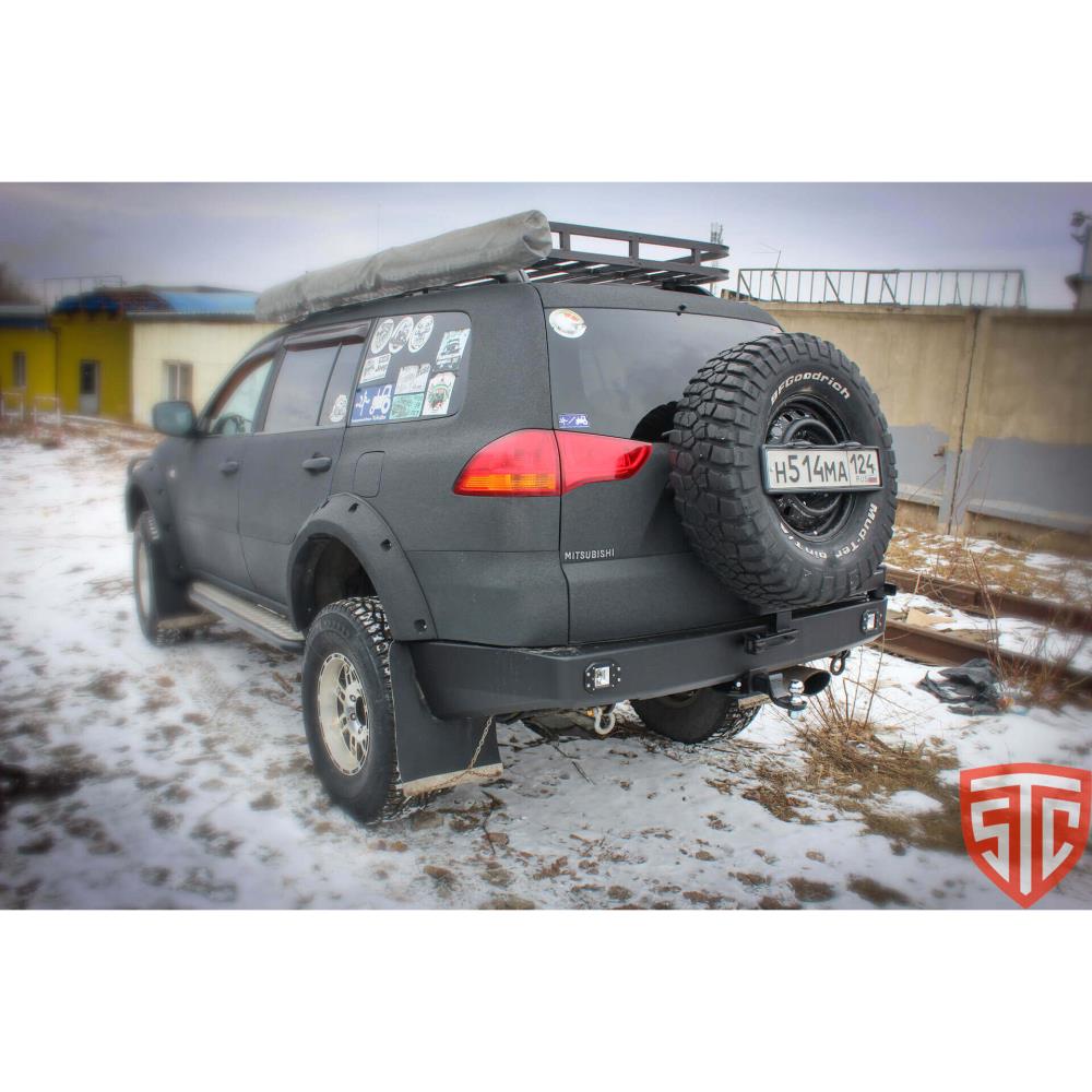 Бампер силовой задний STC Mitsubishi Pajero Sport 2008-2015 c квадратом под фаркоп, кронштейном крепления запасного колеса по центру и кронштейном крепления гос номера — изображение 5
