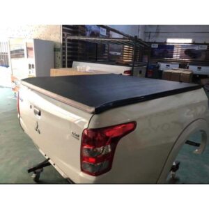 Крышка виниловая трехсекционная HTF на Mitsubishi L200