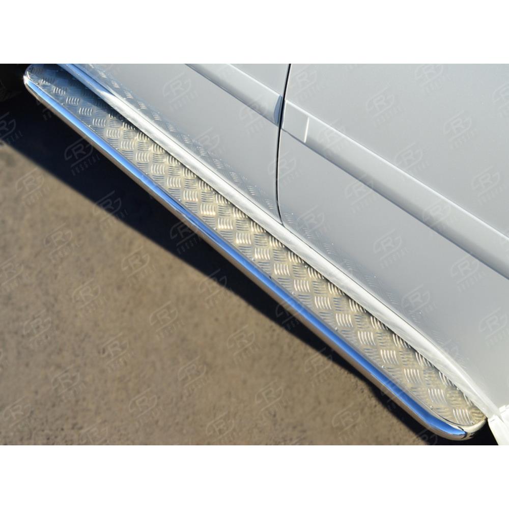 Mitsubishi Pajero Sport 2013-2015 Пороги труба d42 С листом (Лист алюм проф. сталь) (Вариант 2)