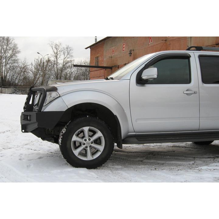 Передний силовой бампер серии Трофи с вертикальной площадкой лебёдки Nissan Navara — изображение 2