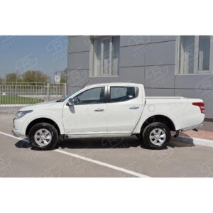 Пороги труба d63 с листом (Лист алюм, проф.сталь) (вариант 1) Mitsubishi L200 2015-н.в.