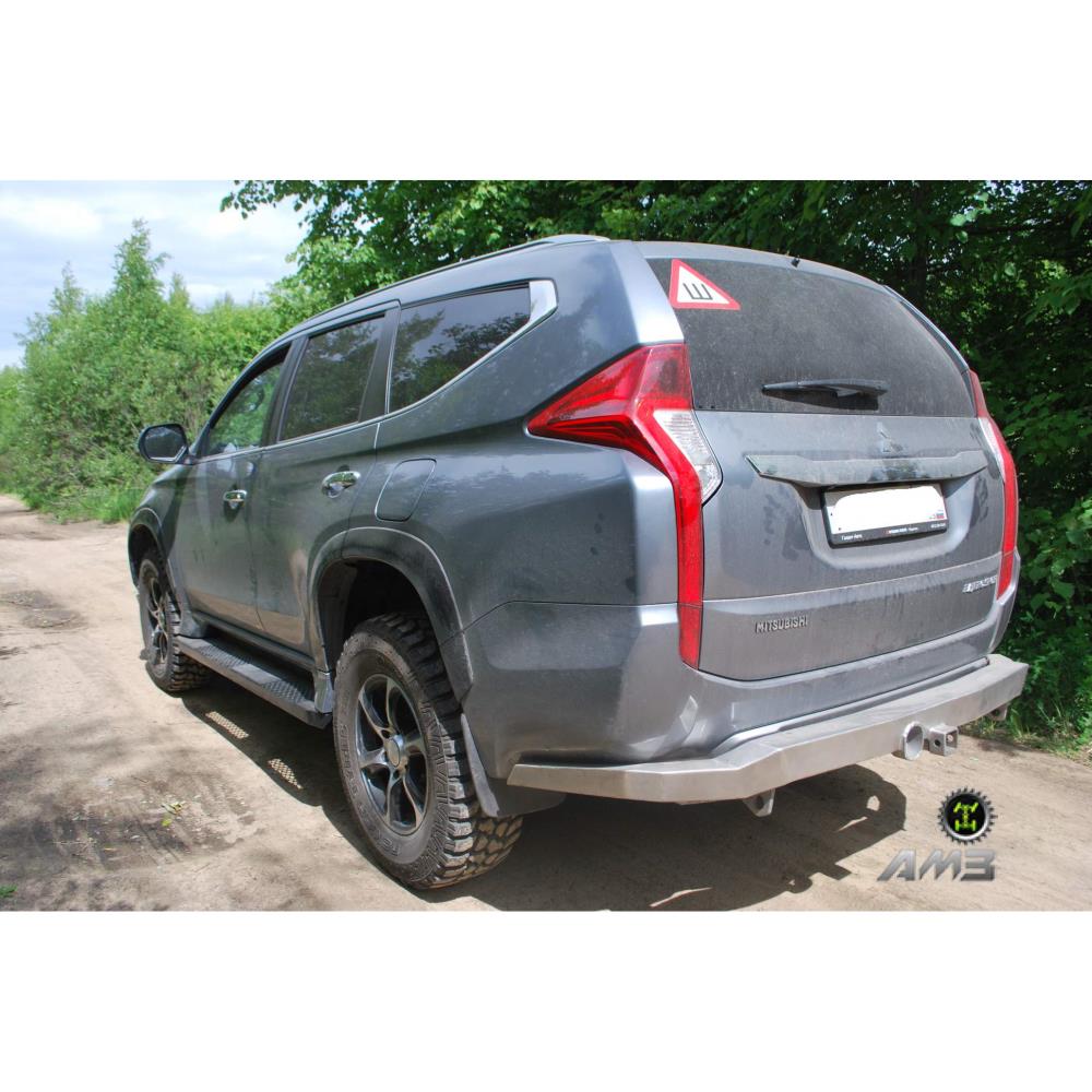 Силовая защита (юбка-фаркоп) заднего штатного бампера Mitsubishi Pajero Sport III