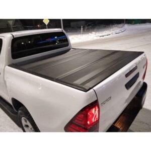 Жесткая четырехсекционная крышка Toyota Hilux VIII Revo (2015+)