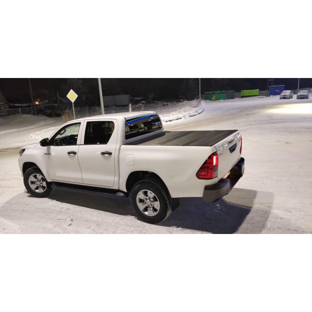 Жесткая четырехсекционная крышка Toyota Hilux VIII Revo (2015+) — изображение 6