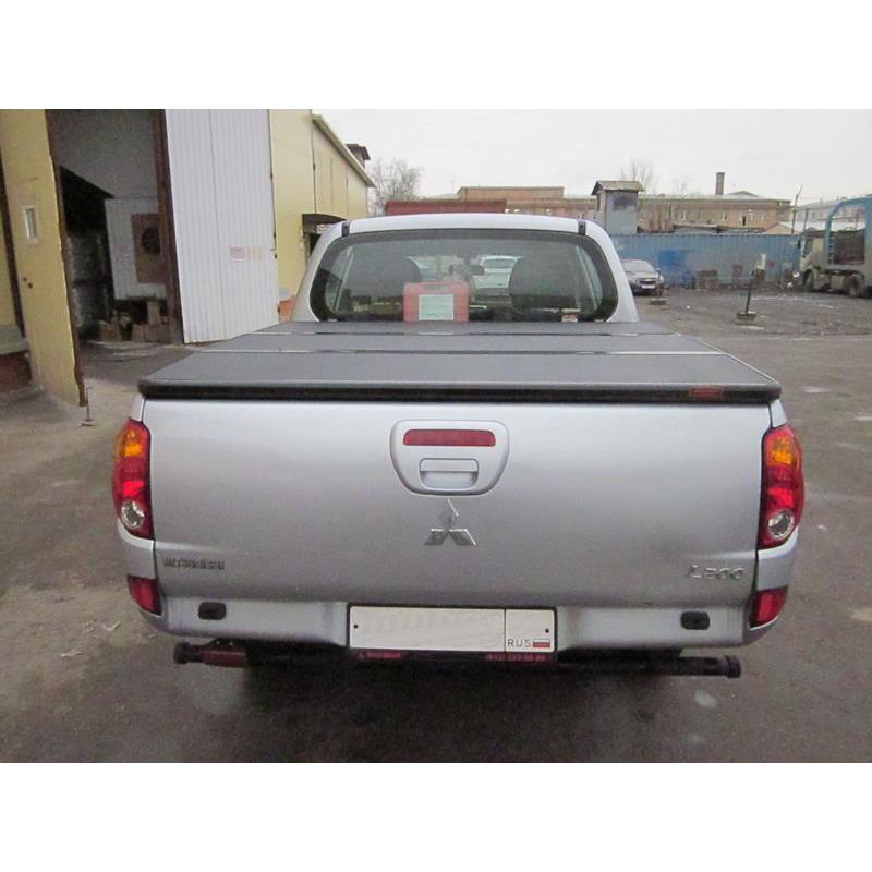 Жесткая трехсекционная крышка кузова Kramco для пикапа Mitsubishi L200 2006-2013 — изображение 3