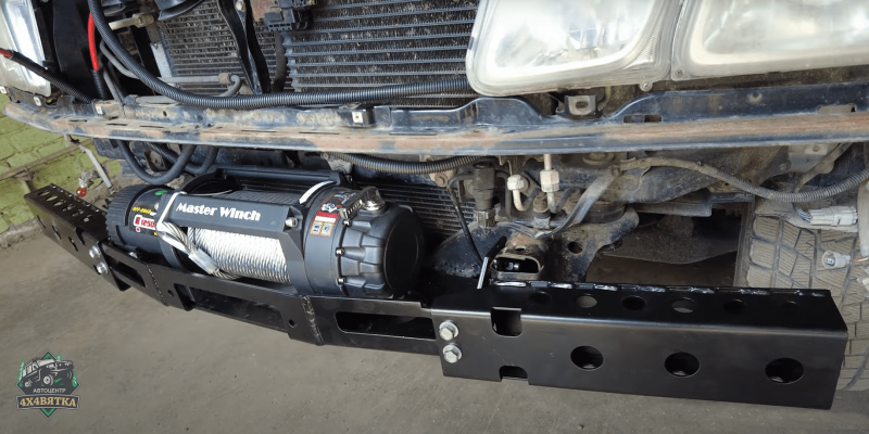 Площадка под лебедку в штатный бампер Toyota Land Cruiser 100